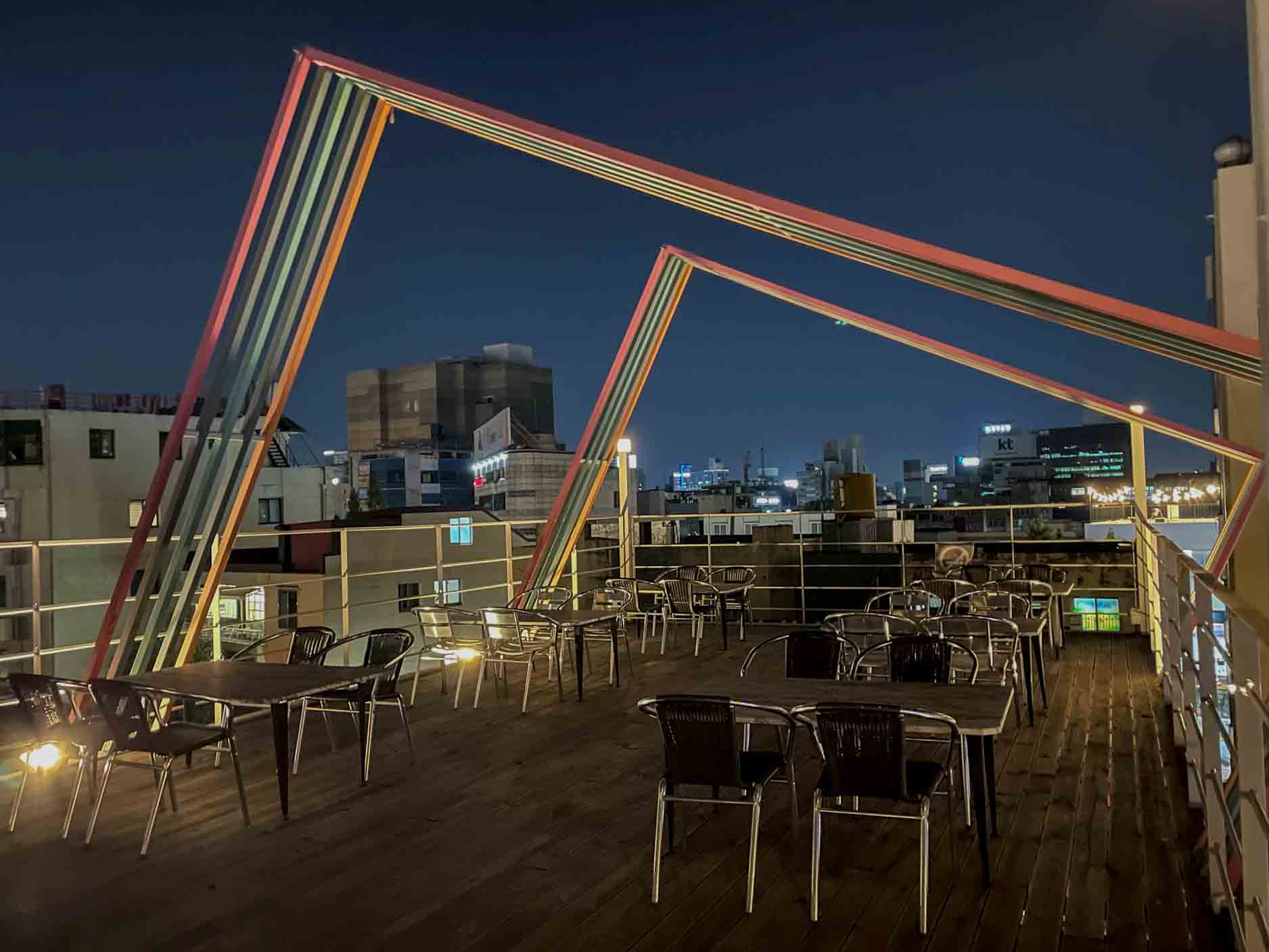 동명동 루프탑 비비드