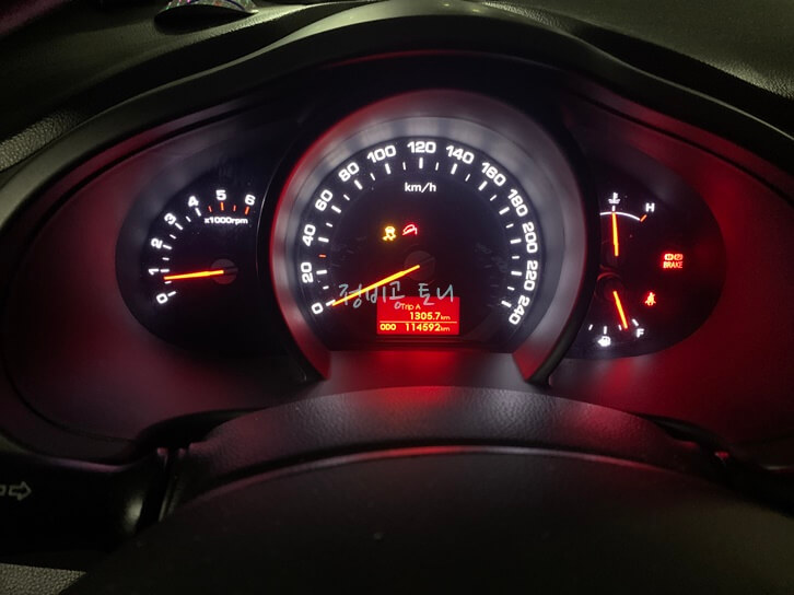 자동차-계기판-알람