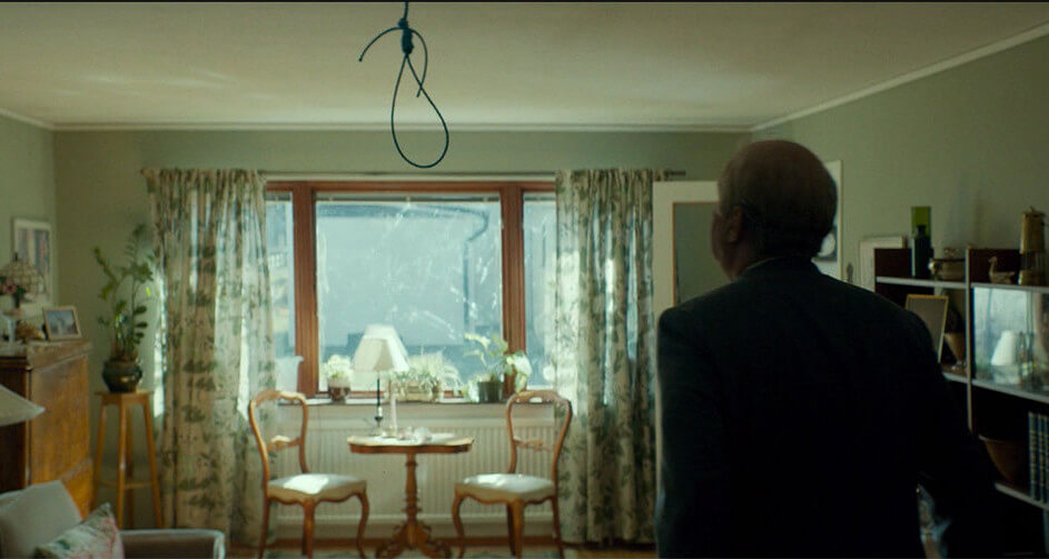 모든 희망을 잃고 죽음을 선택한 오베의 모습