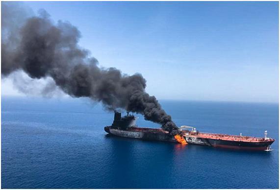 정유 공장 가동 중단, 호르무즈 유조선 폭발