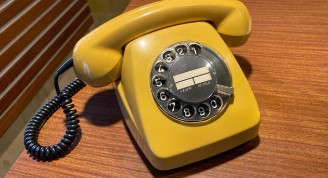 MZ가 열광하는 &lsquo;레트로템&rsquo;의 모든 것: 인기 이유&middot;대표 아이템&middot;구매 팁