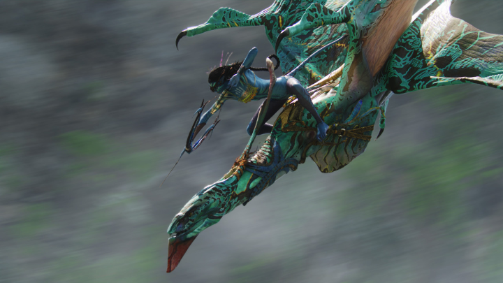 아바타영화속한장면_여주인공이화살을들고하늘을나는사진