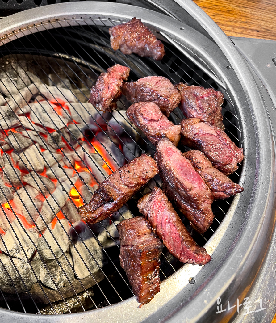 우설화 우설화신영통점 영통맛집 망포맛집 수원맛집 수원갈비 수원갈비맛집 수원한우 망포한우 수원한우맛집 수원한우숯불구이 수원꽃등심 수원꽃등심맛집 광교꽃등심 광교한우 망포꽃등심 갈비맛집 광교갈비맛집