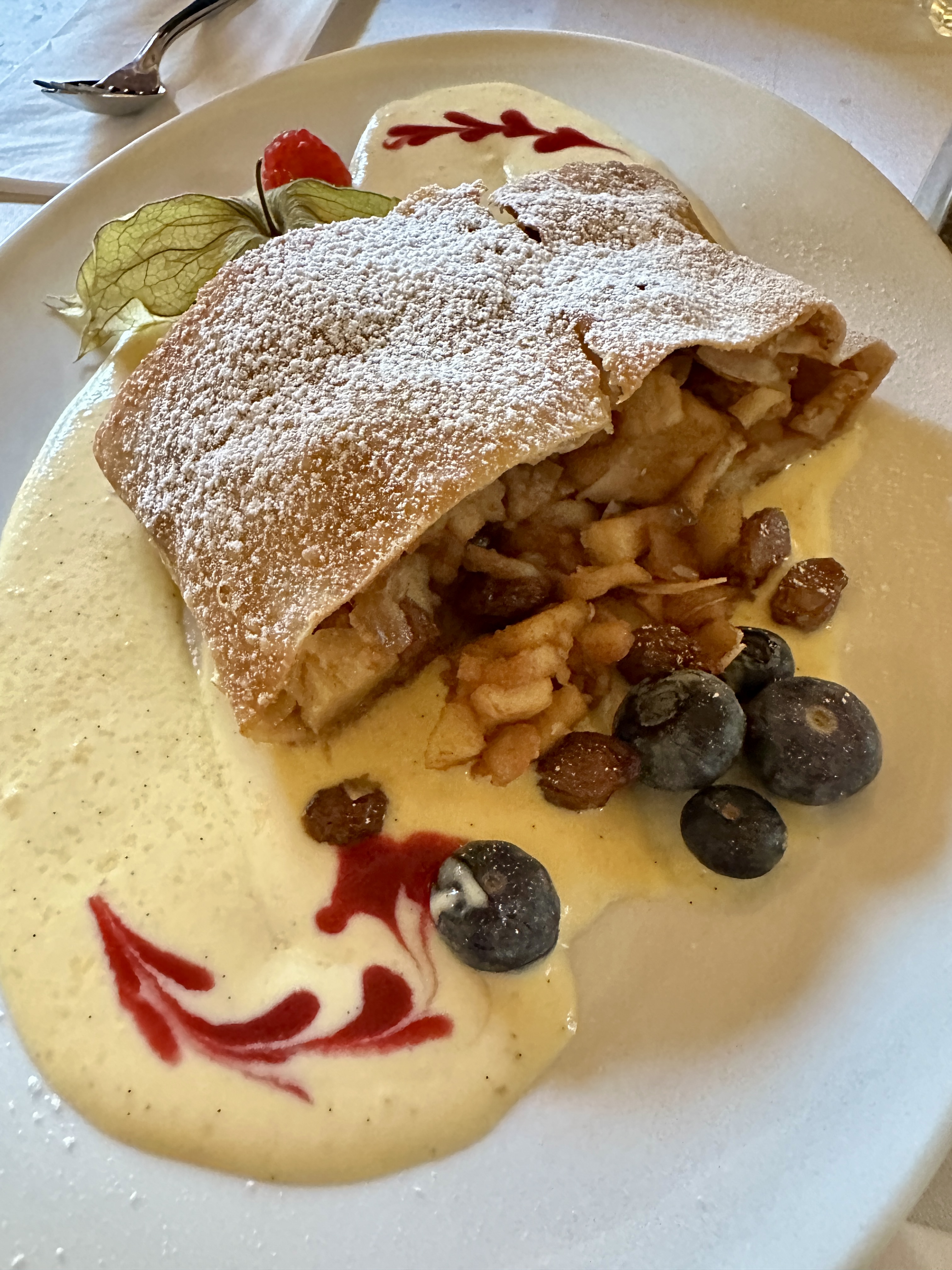 시그니처 메뉴 애플 크레페