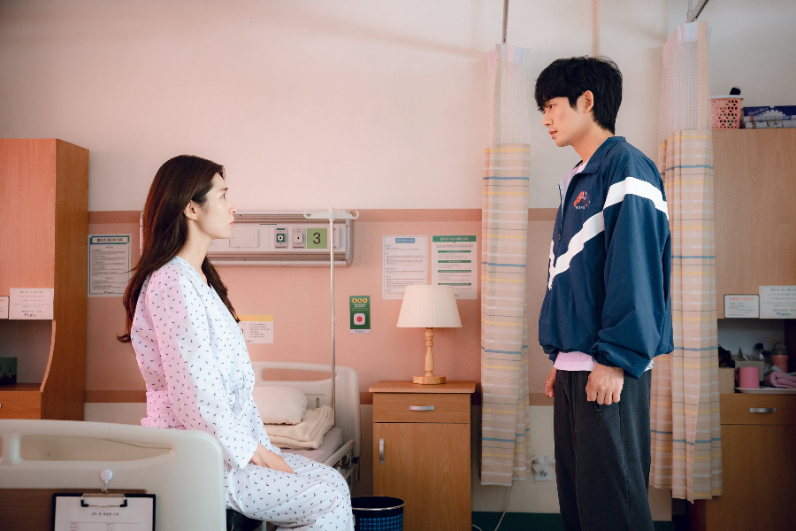 NETFLIX 시리즈 이런 엿같은 사랑