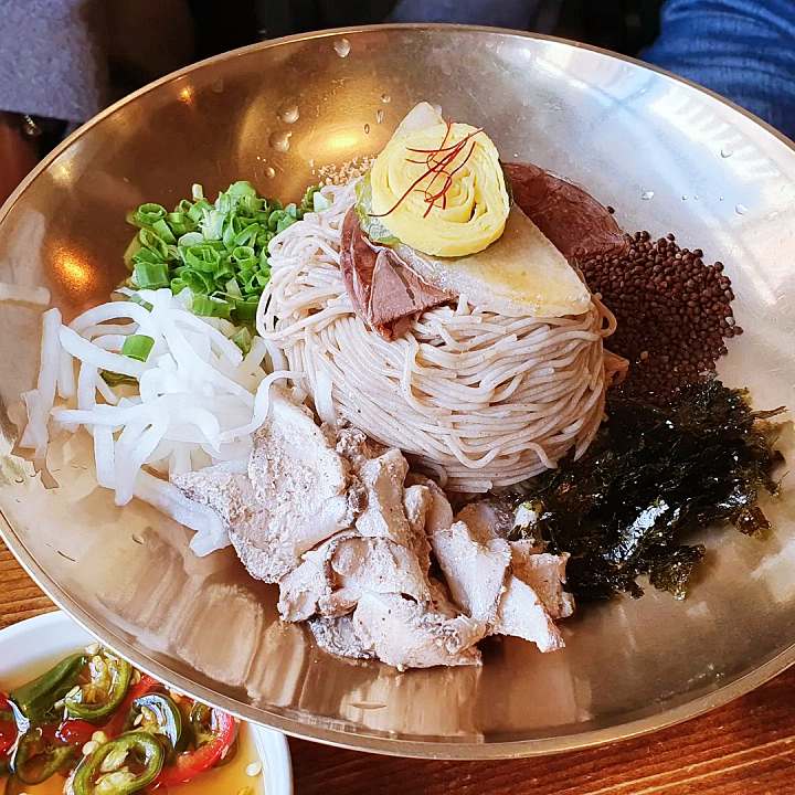 맛있는녀석들 제417회 평양냉면 평냉 한우 수육 만두 겨울이 가면 방송 맛집 추천 소개