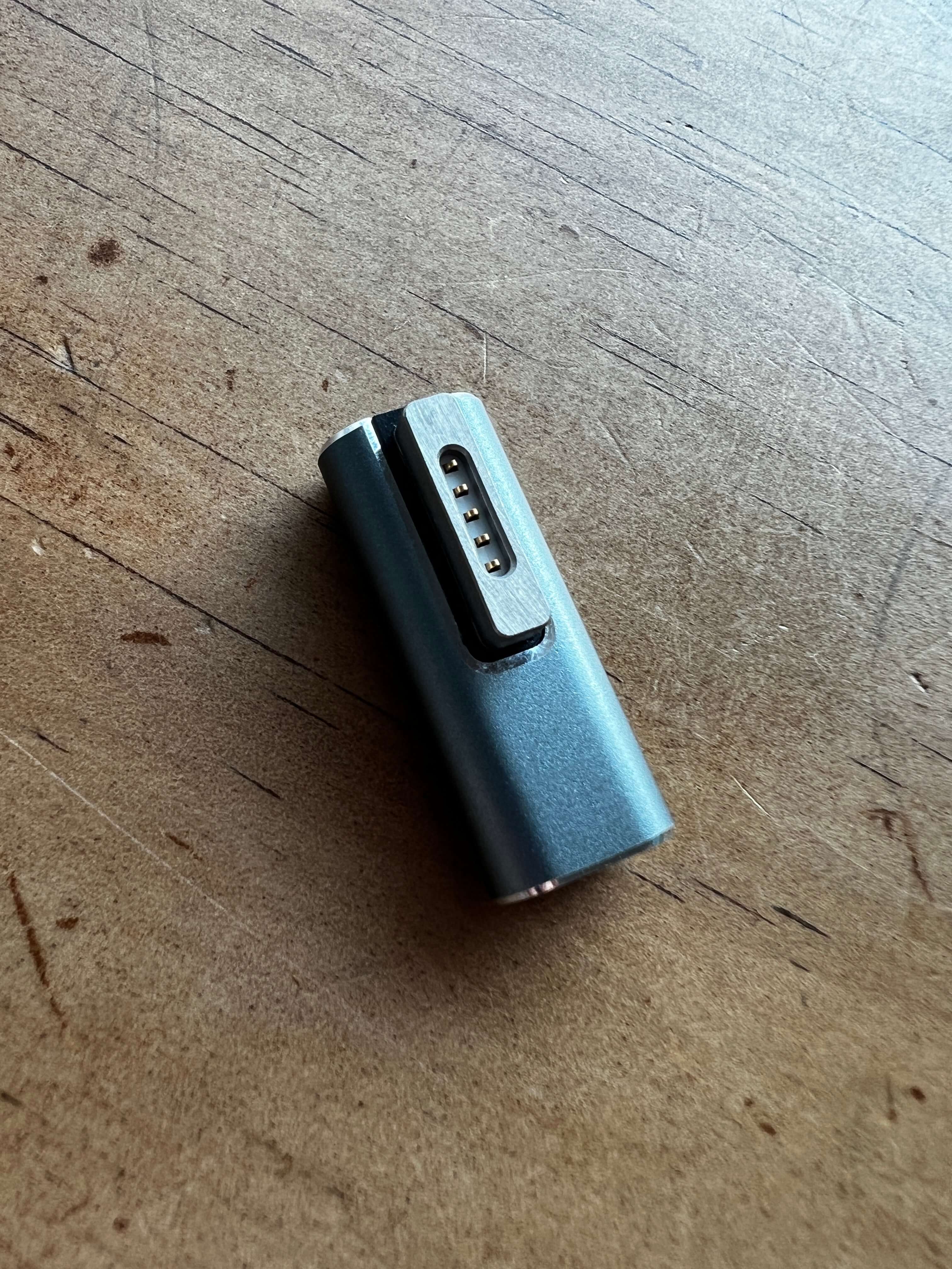 맥세이프2 충전기 젠더