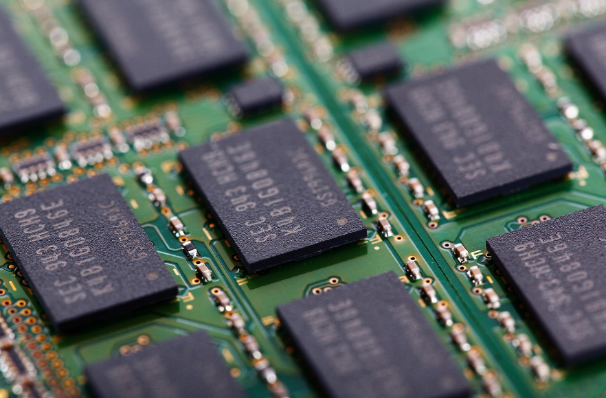 메모리 종류별 차이점 (DDR3, DDR4, DDR5, ECC)