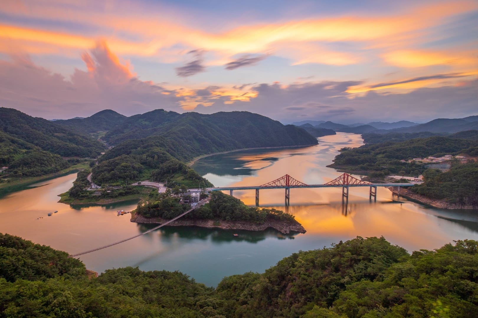 옥순봉 출렁다리