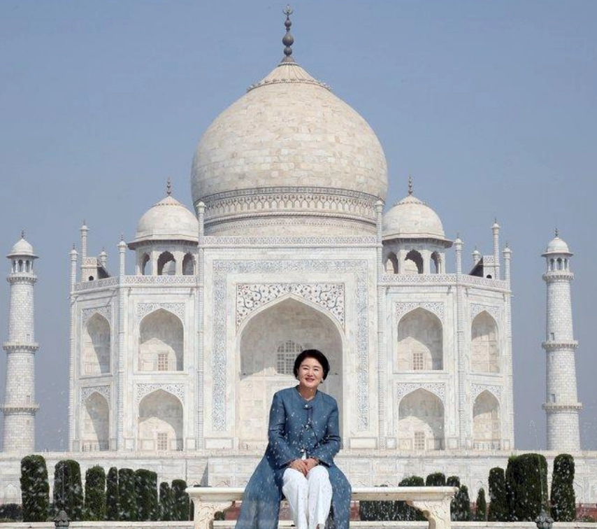 김정숙 여사 프로필 나이 고향 학력 종교 재산 &amp;#124; 김정숙 인도방문 타지마할 논란 이유 입장 