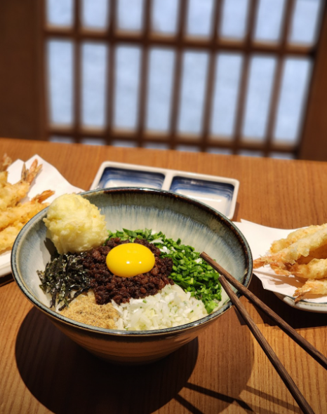 생생정보통 오늘 방송 맛집 타츠진 우동 딴뚝 통나무집 식당 예약 메뉴 가격 특별혜택