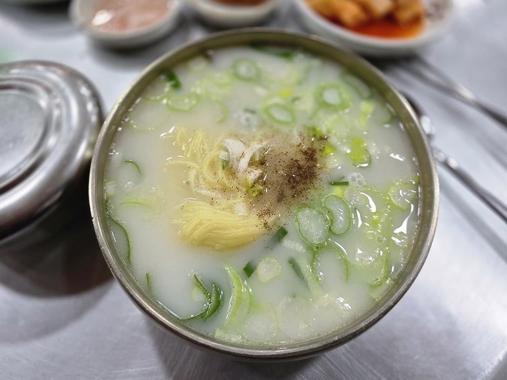 진배기할매국밥 터미널점-9