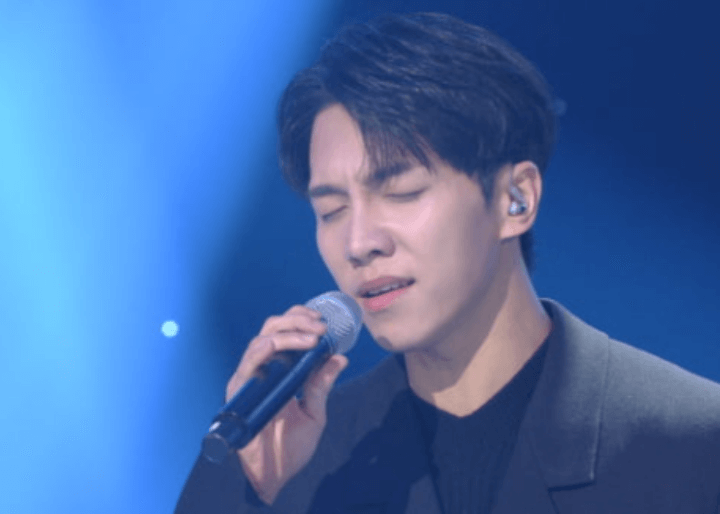 이승기-마이크-노래-무대