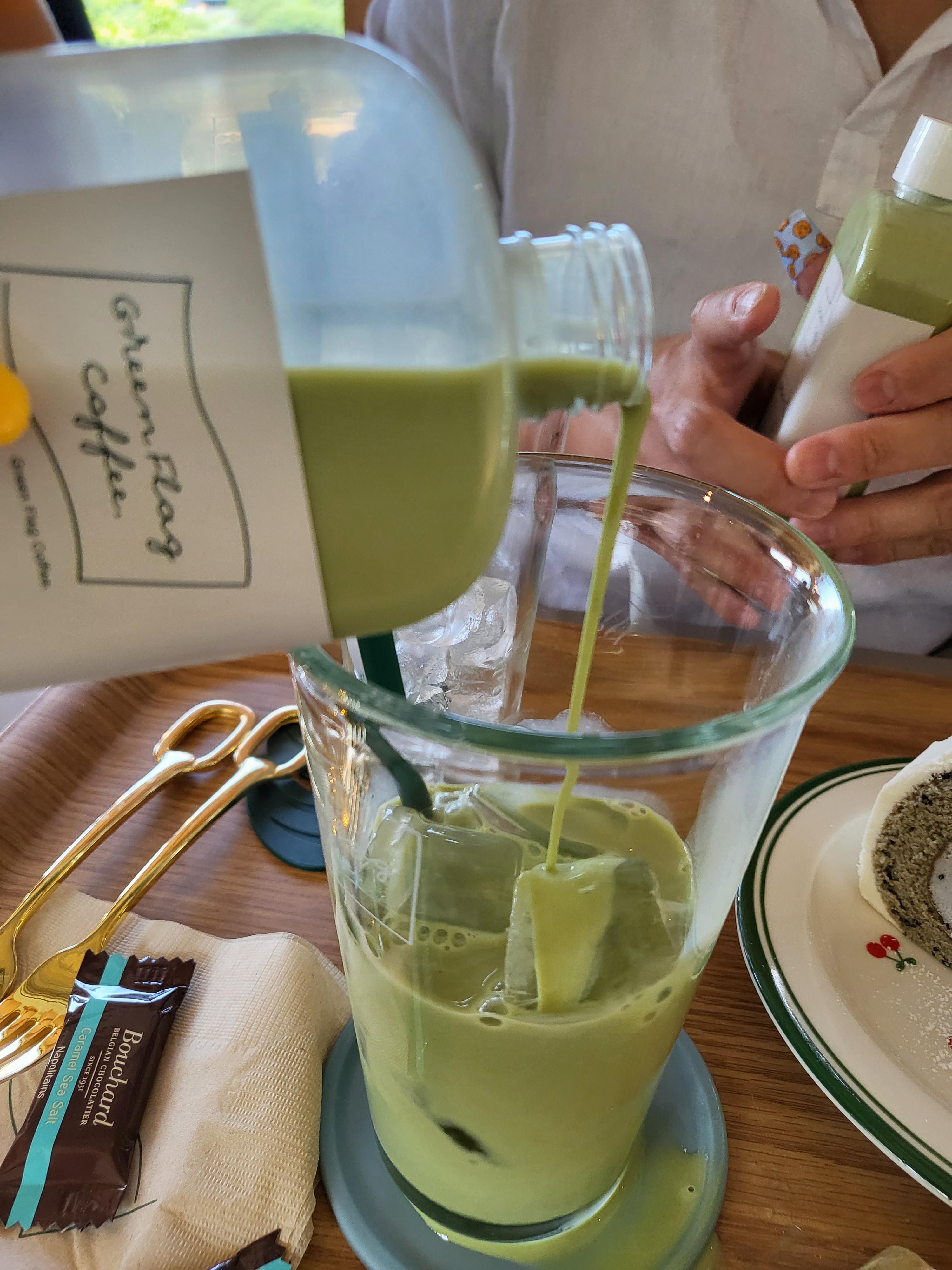 그린플래그커피 그린티플래그라떼