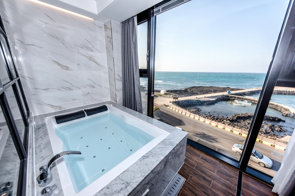 제주 가성비 호텔 BEST 06 특징 (평점 8.0이상 10만원대 4성급) 제주 여행 경비 줄이는 방법