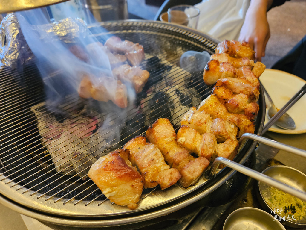 강남역 육품 이베리코 삼겹살