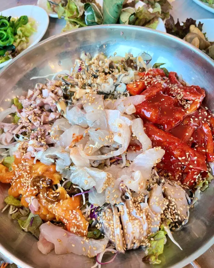 생생 정보마당 인천 연안부두 3대 전통 60첩 반상 맛집