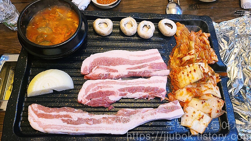 장수골-생삼겹살-2