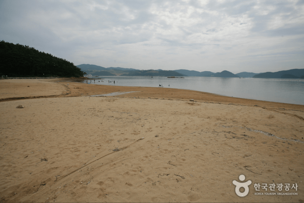 물안 해수욕장 (경남)