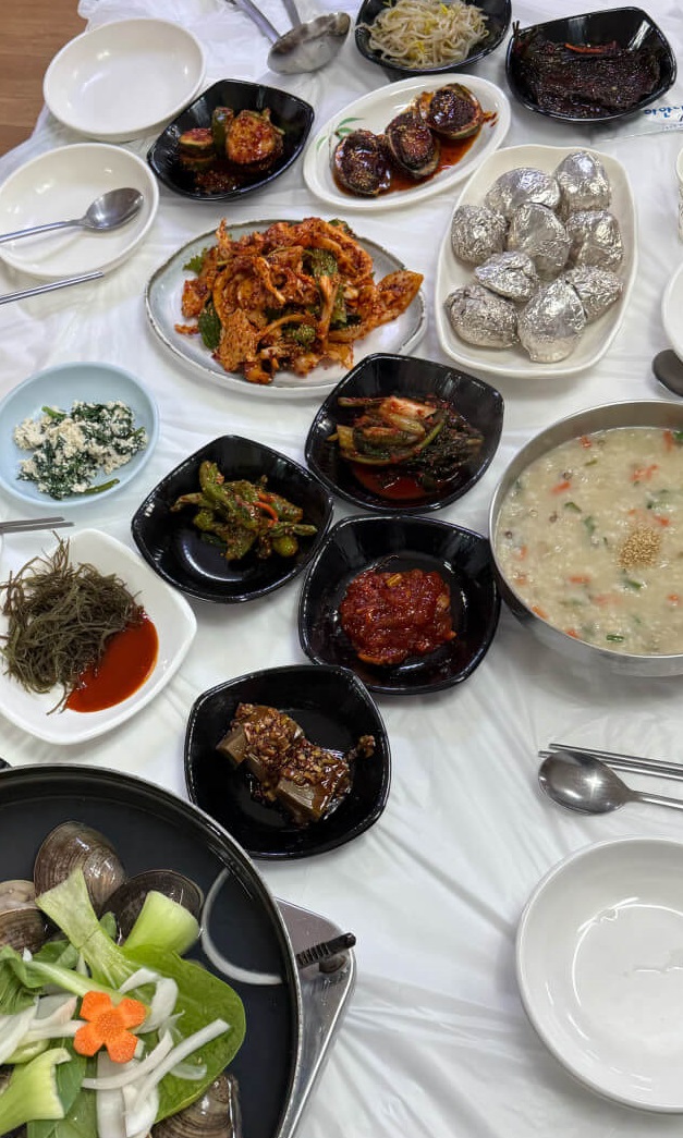 식객 허영만의 백반기행 298회 한그루의 부안 아름드리 밥상 백합정식 맛집 군산식당