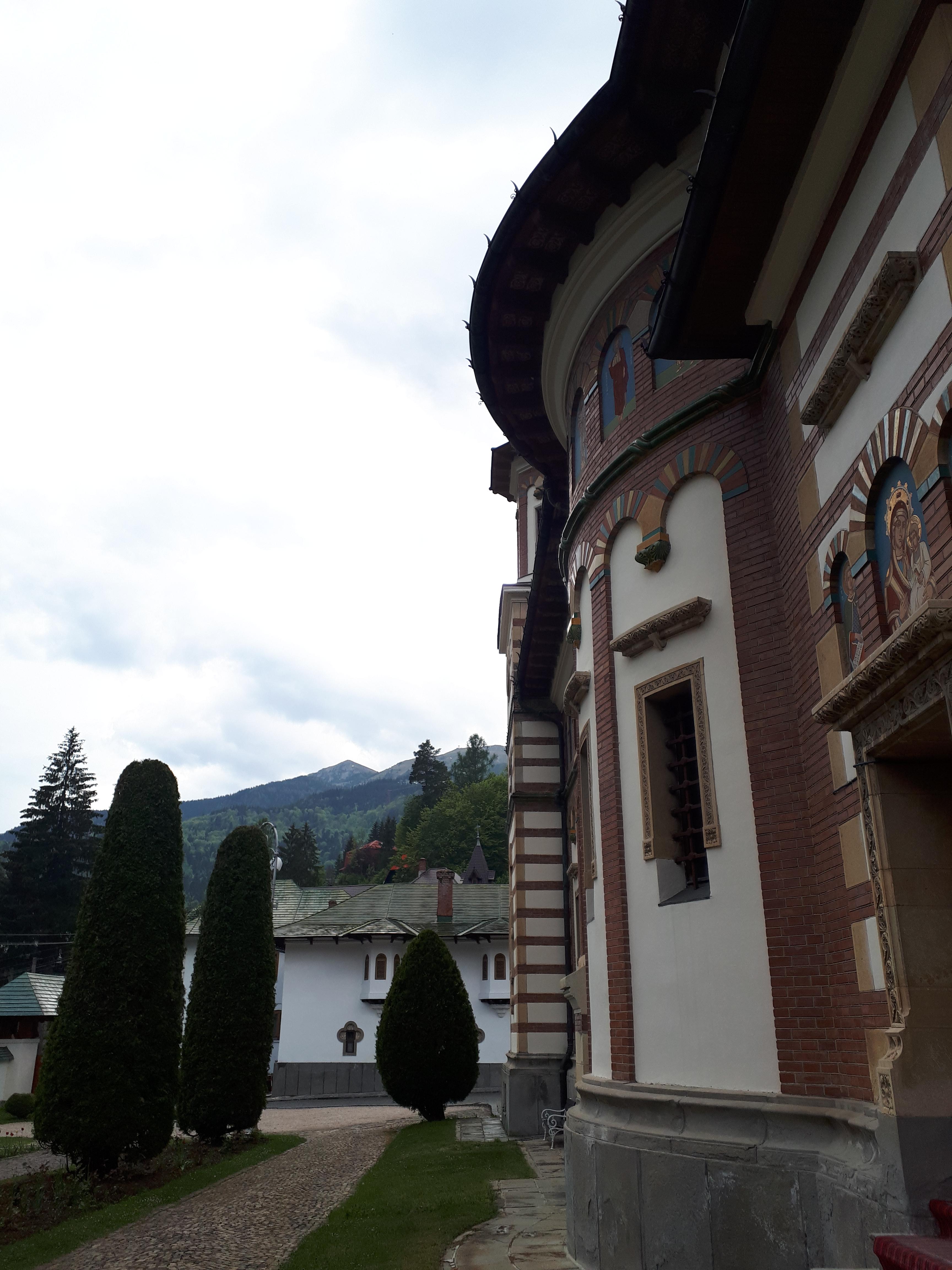 루마니아 시나이아 수도원 일부