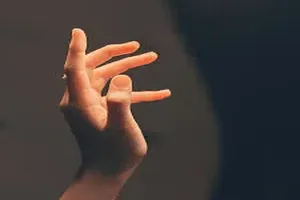 손