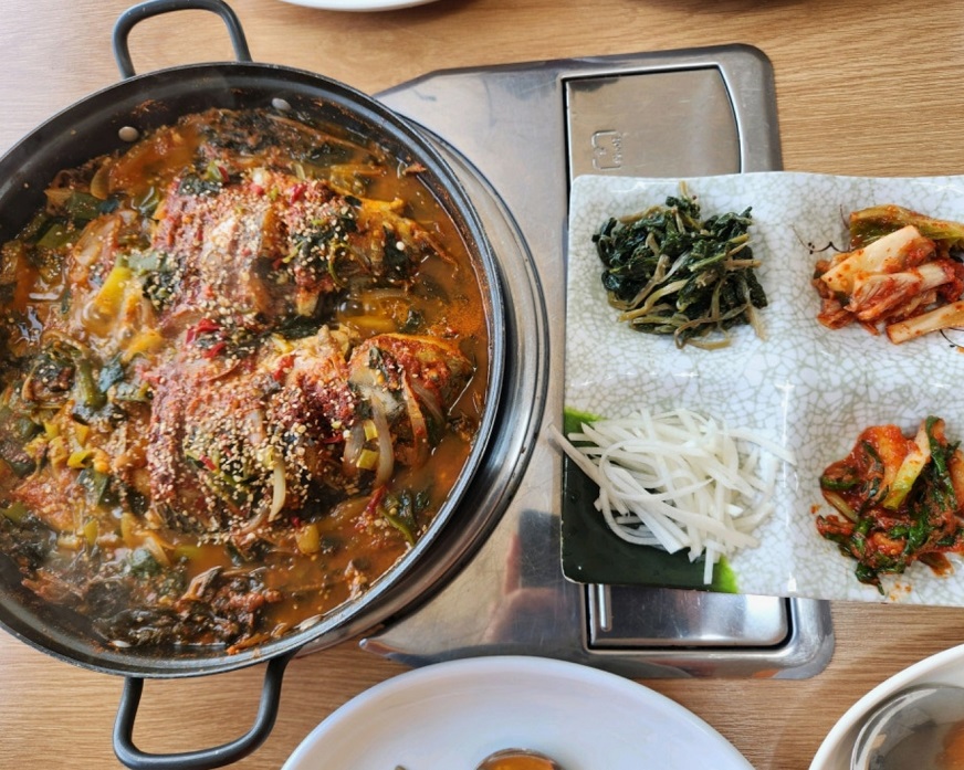 동네한바퀴-옥천-붕어찜-신선식당