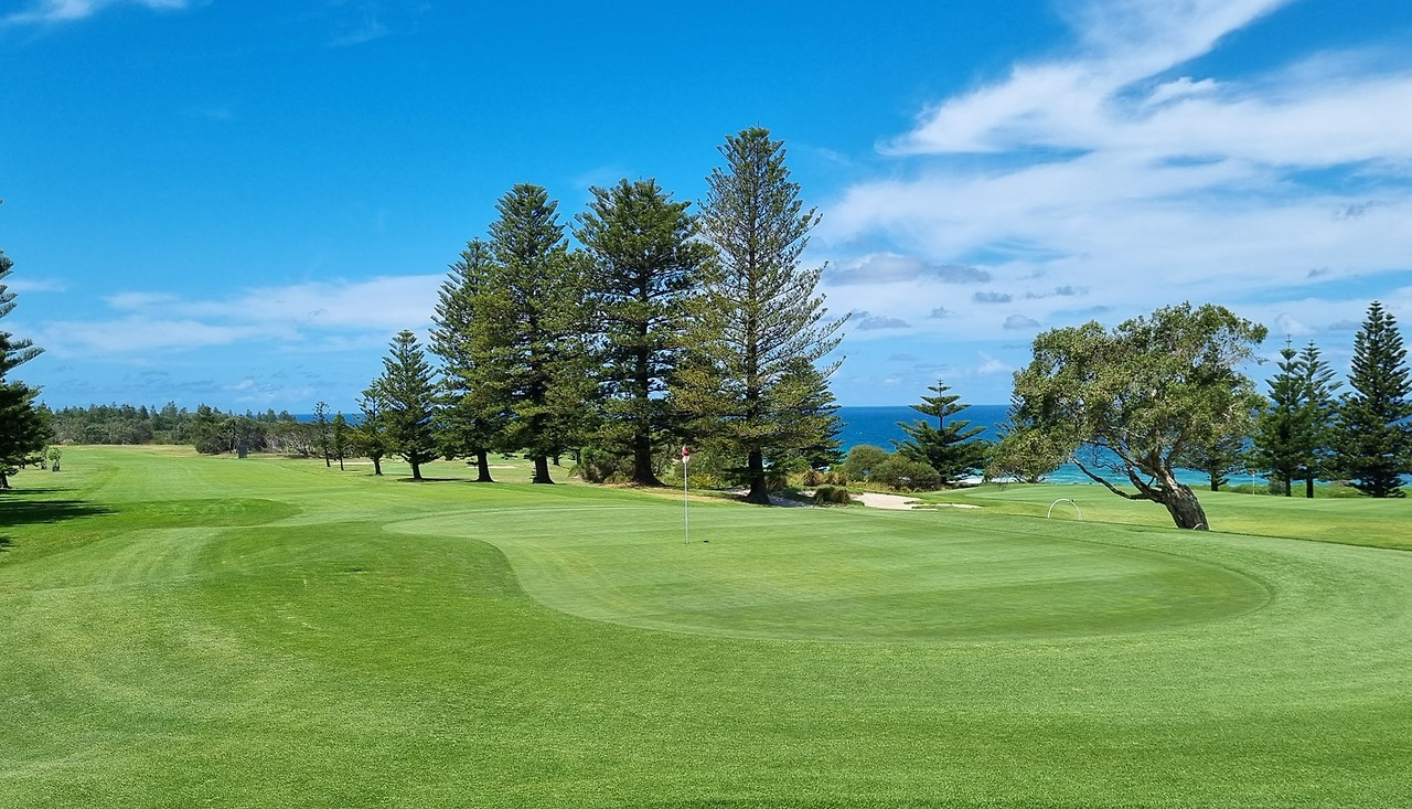 Central Coast Shelly Beach Golf Club