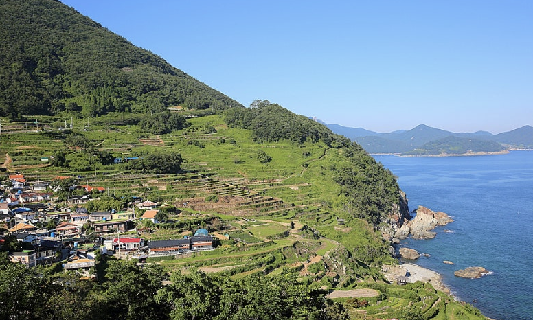 남해 다랭이마을 이미지