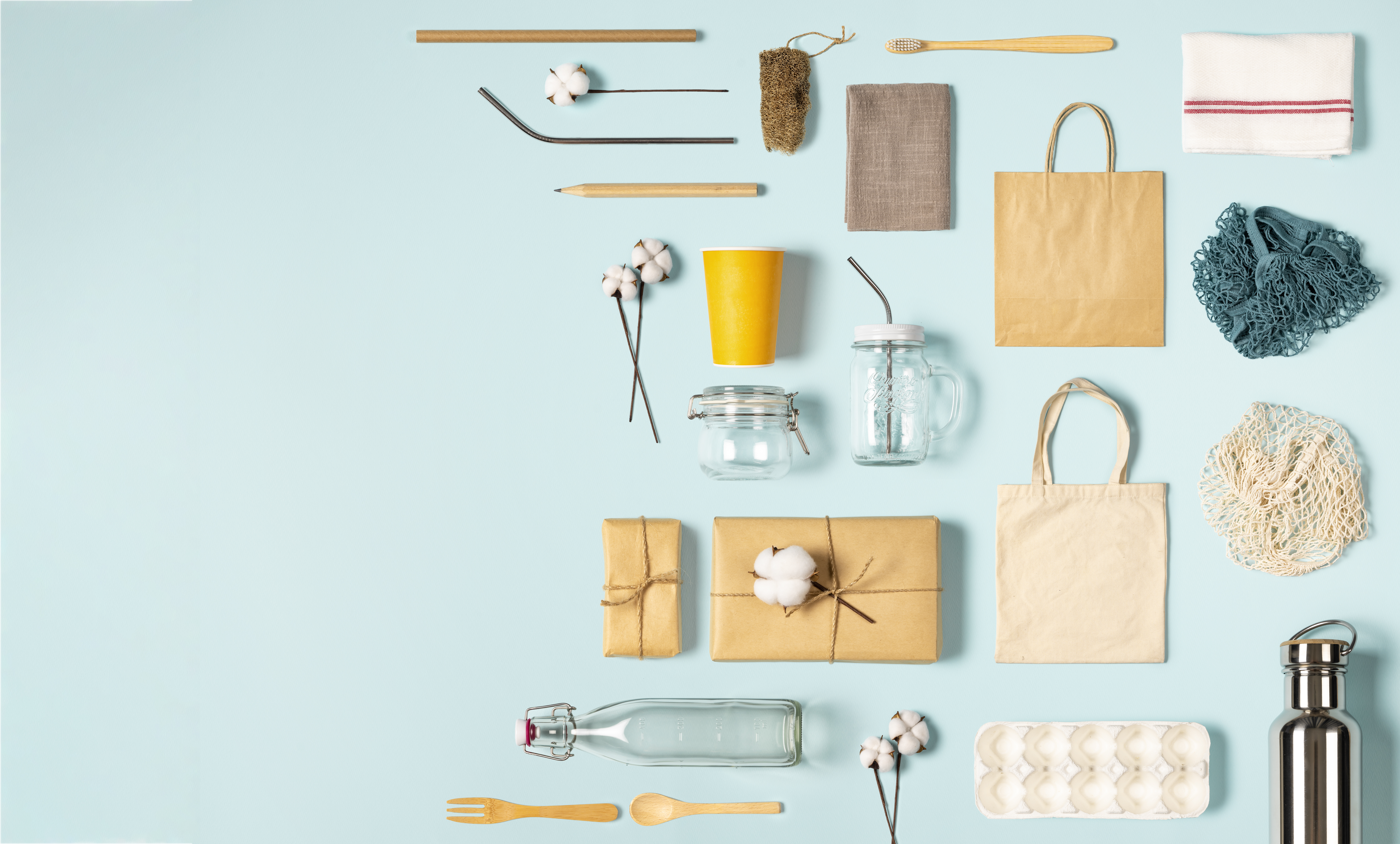 탄소중립은 우리가 발생시키는 온실가스를 줄이고 남은 양을 환경 보호에 기여하는 방법입니다. 이는 지구의 기후 변화에 대한 대응과 지속 가능한 미래를 위해 중요한 개념입니다.