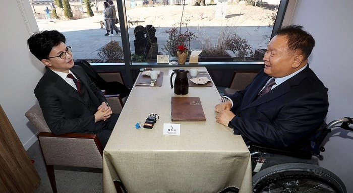 이상민 의원 국민의힘 입당 총선 출마 선언 | 이상민 국회의원 프로필 나이 고향 학력