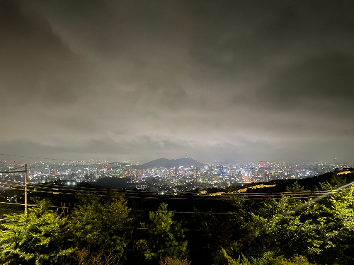 북악스카이웨이 팔각정 – 서울 야경 드라이브의 끝판왕, 여름밤 매점 라면 한 그릇의 낭만