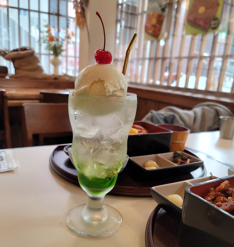 히사시돈부리 메론소다