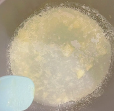 한천가루물과 섞는중