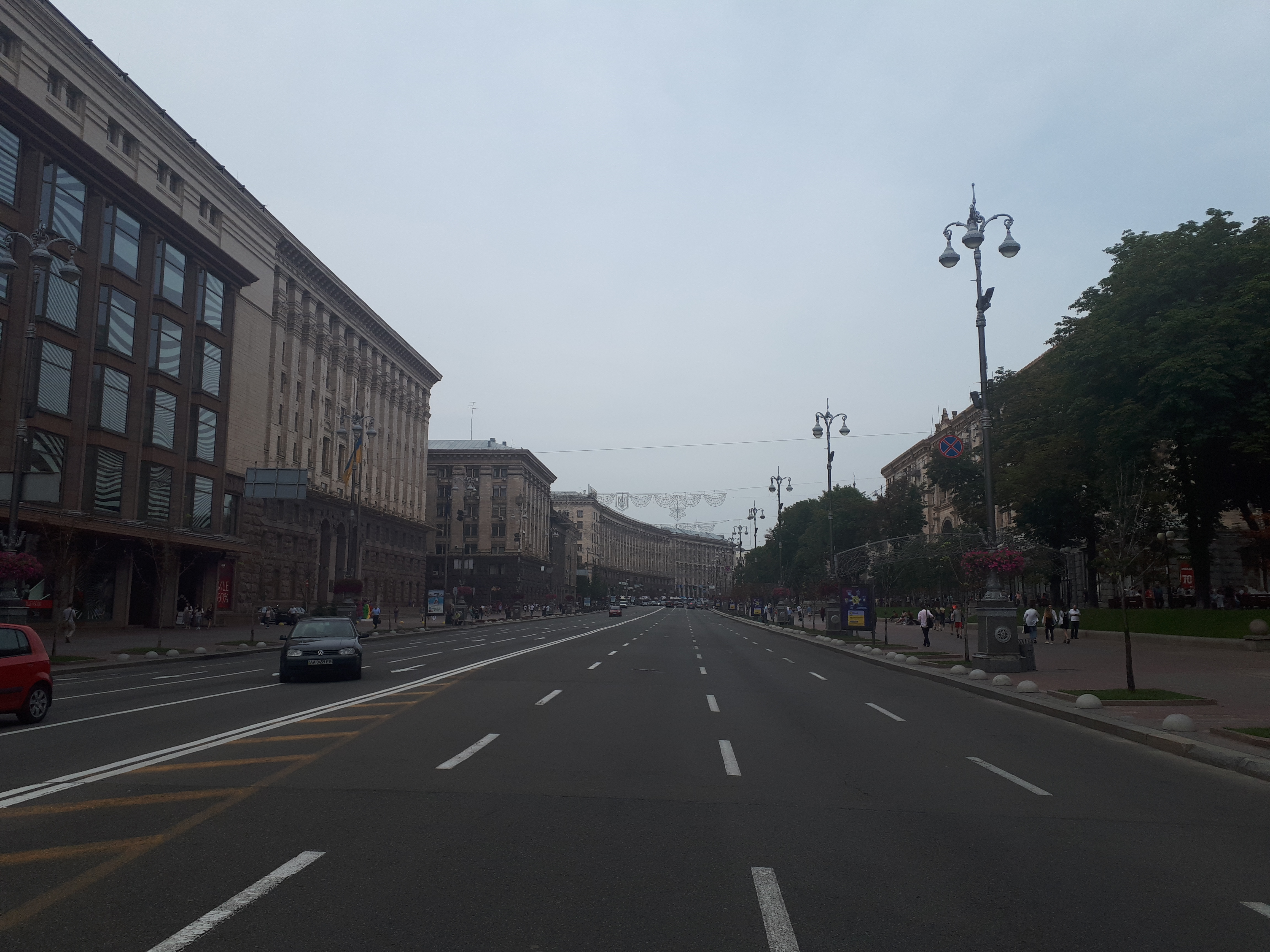 우크라이나 키이우 한적한 도로