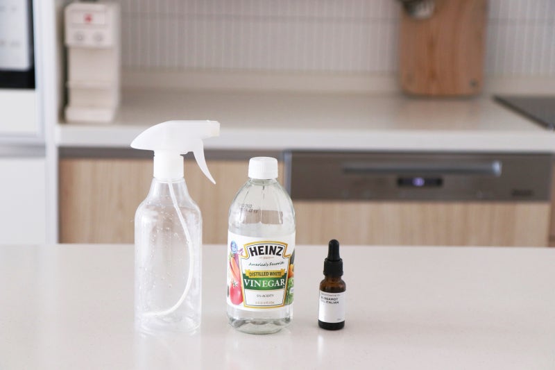 샤워부스 물때 제거 방법