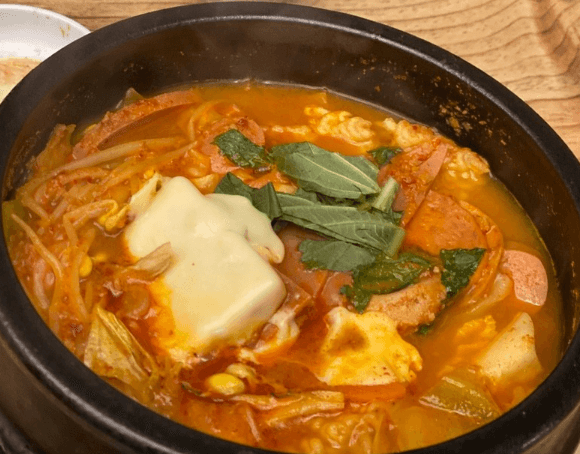 백반기행 우리콩 청국장찌개 돼지수육 백반 대학로 맛집