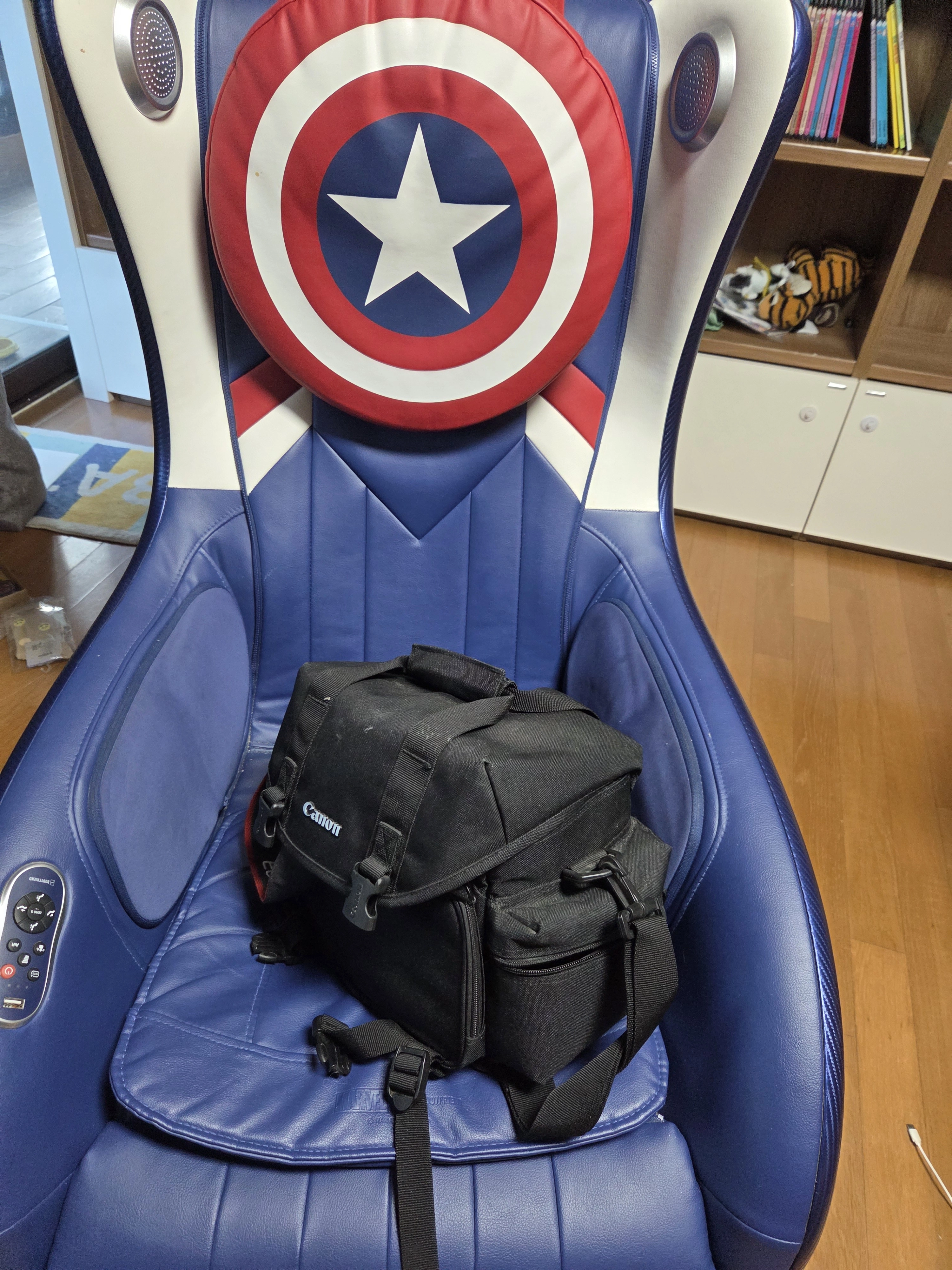 Canon EOS 30D를 다시 가방에 넣어버린 밤