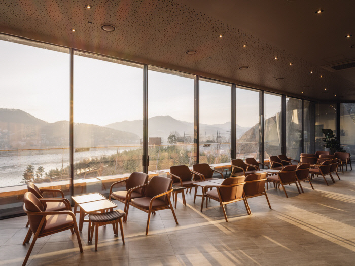 스타벅스 더북한강R