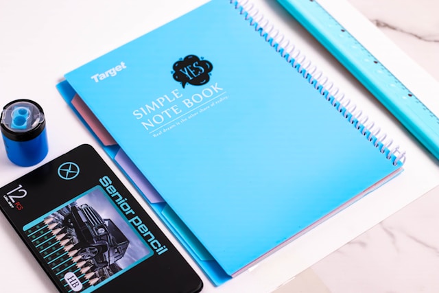 캠퍼스 삶의 질 수직 상승 대학생 가성비 끝판왕 태블릿 거치대 & 무소음 블루투스 키보드 꿀조합