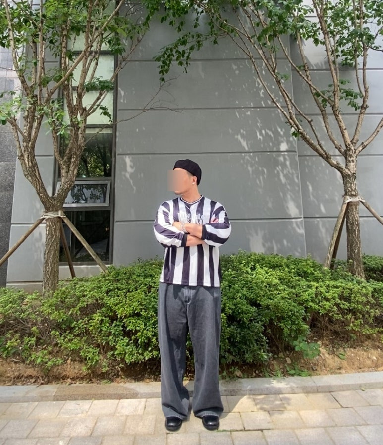 데일리룩('26. 8. 29.)밀리어네어햇 빈티지 헌팅캡 베레모, 필루미네이트 지브라 유벤투스 델피에로 티셔츠, 그리너리크리드 와이드 데님팬츠, 킨치 SHOWER 808 더비슈즈