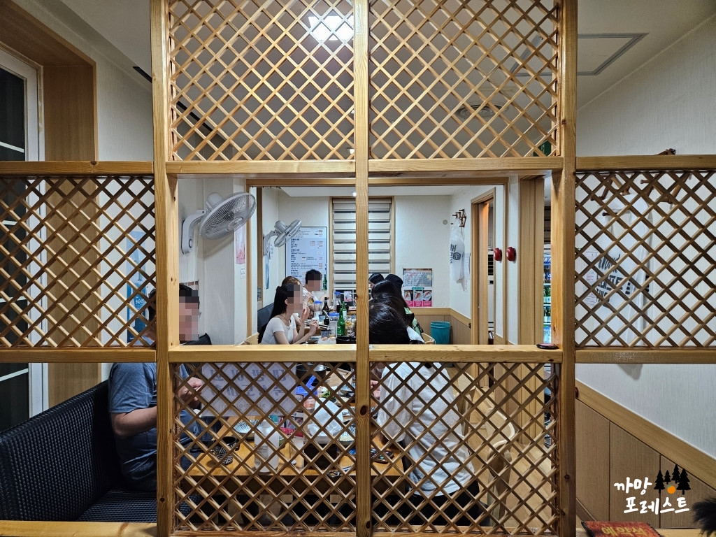 사당역 초와밥 매장 내부