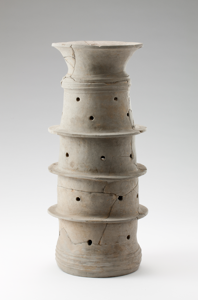 원통형그릇받침(圓筒形器臺)