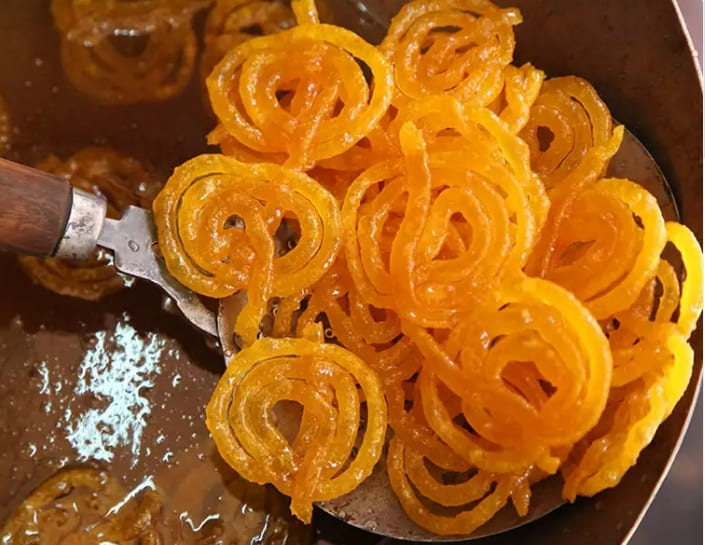 세계 최고의 튀김요리...한국의 치킨도 포함? VIDEO:The best fried foods around the world