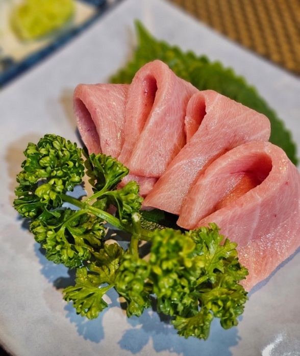 한국기행-한정판맛-욕지도-생참치