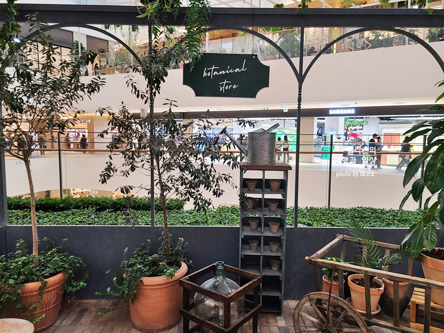 더 현대 서울 볼거리 놀거리 추천 팝업스토어(루부탱, 에스더버니) 사운즈 포레스트