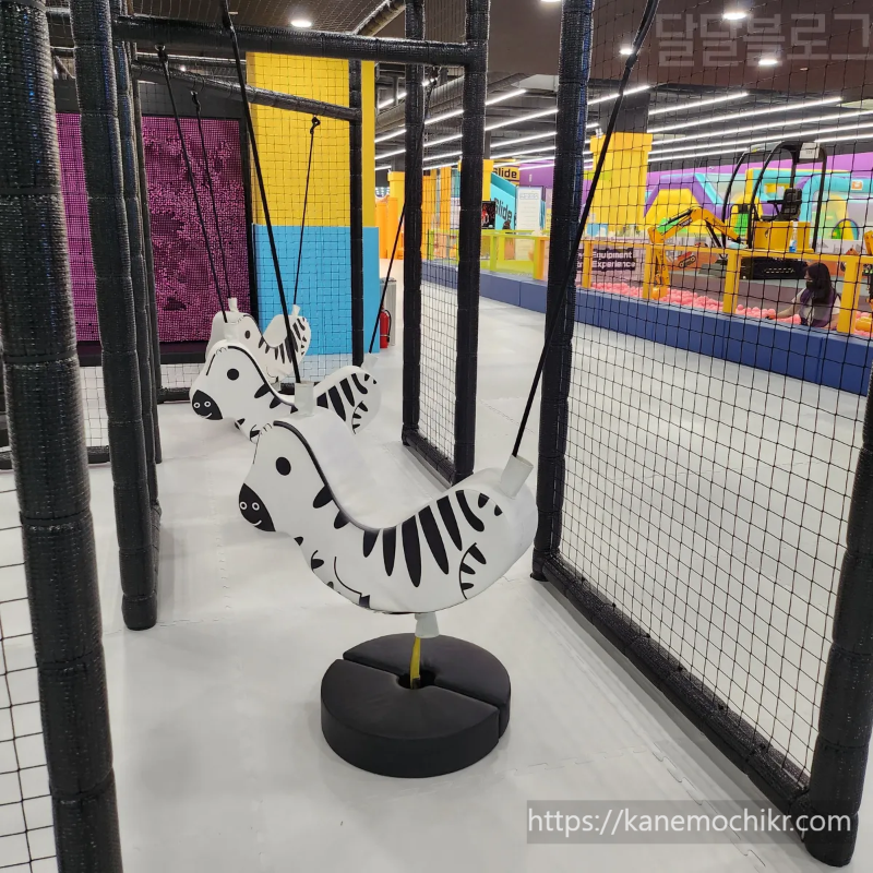 플레이월드-키즈카페-말타기