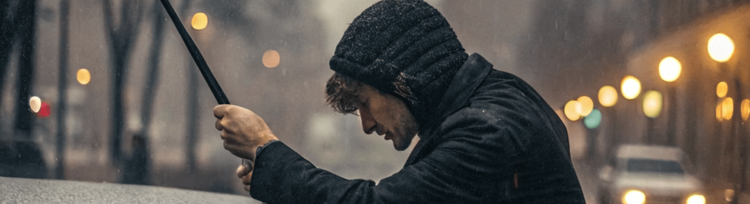 와이퍼 교체하는 모습을 담은 이미지