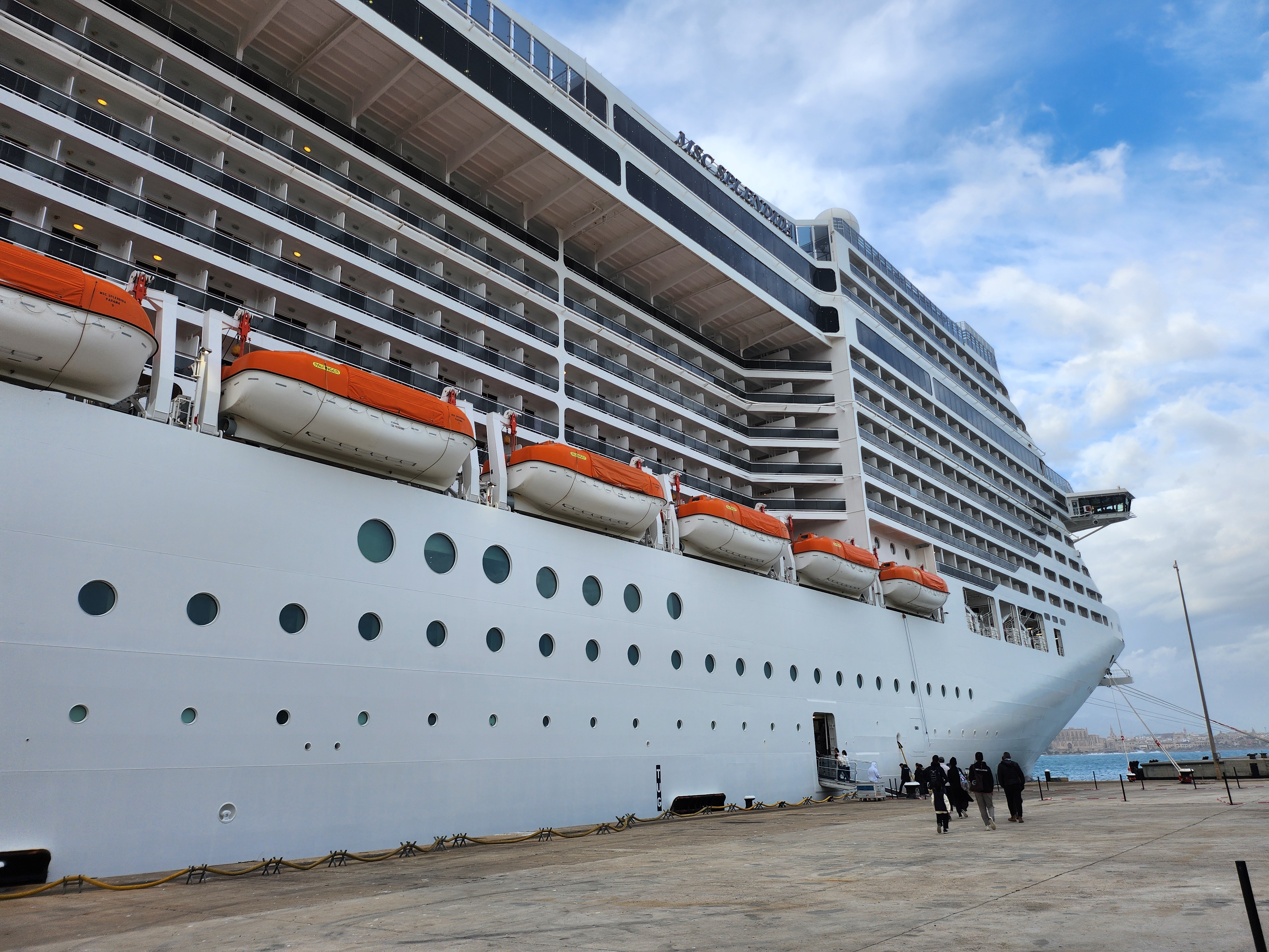 MSC 스플렌디다호 선체