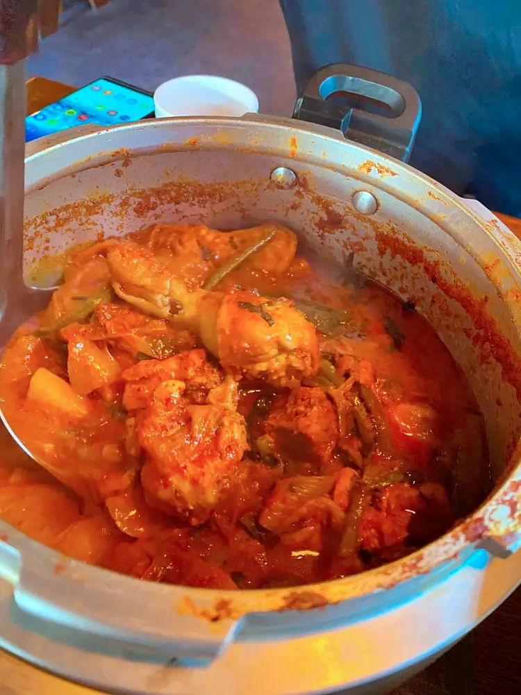 줄서는식당 압력솥 닭볶음탕 통삼겹김치찜 소고기타다끼 청어알두부쌈 홍대 상수 합정 술집 맛집 추천 소개